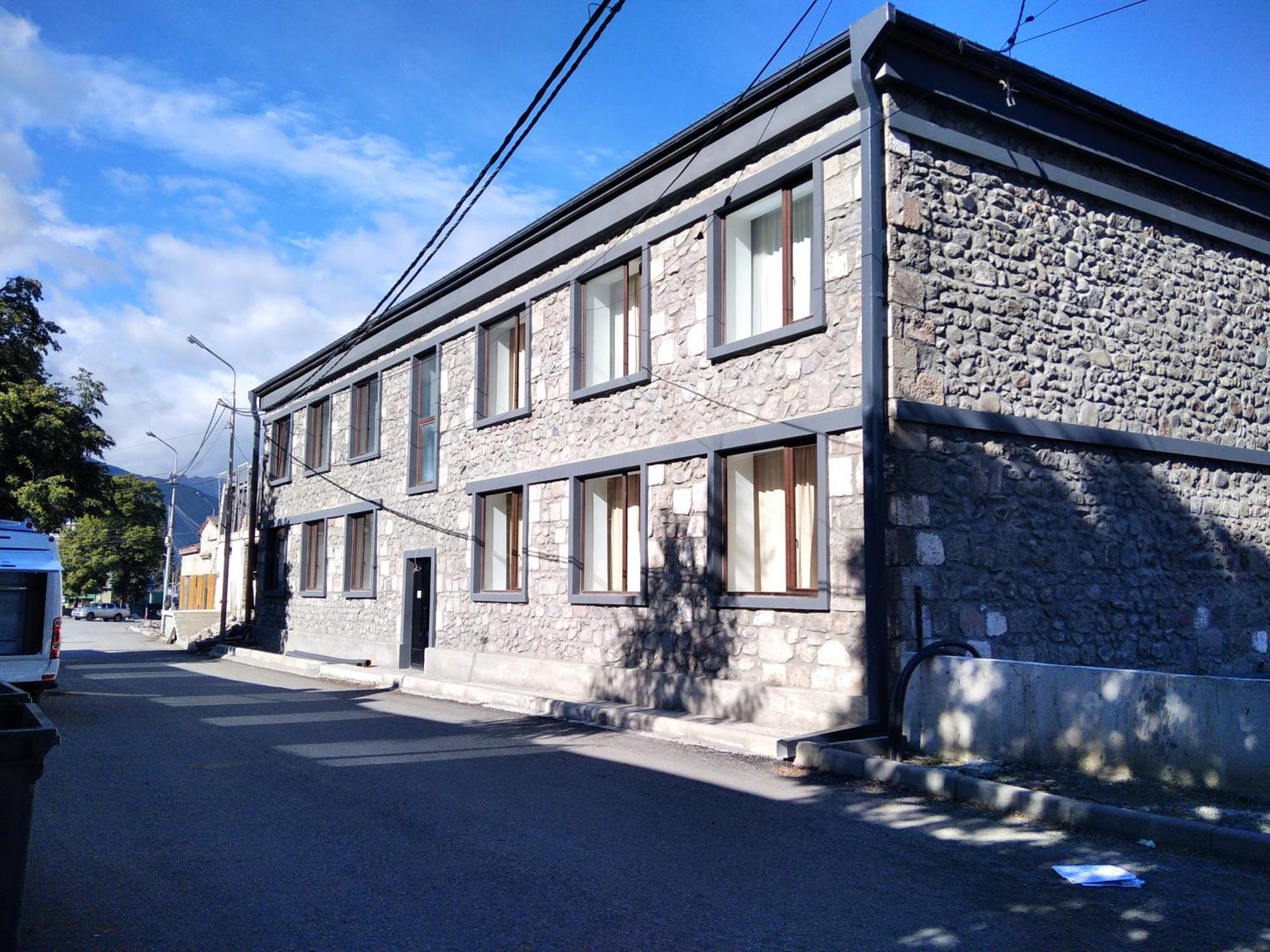 Aia Kazbegi Otel Dış mekan fotoğraf