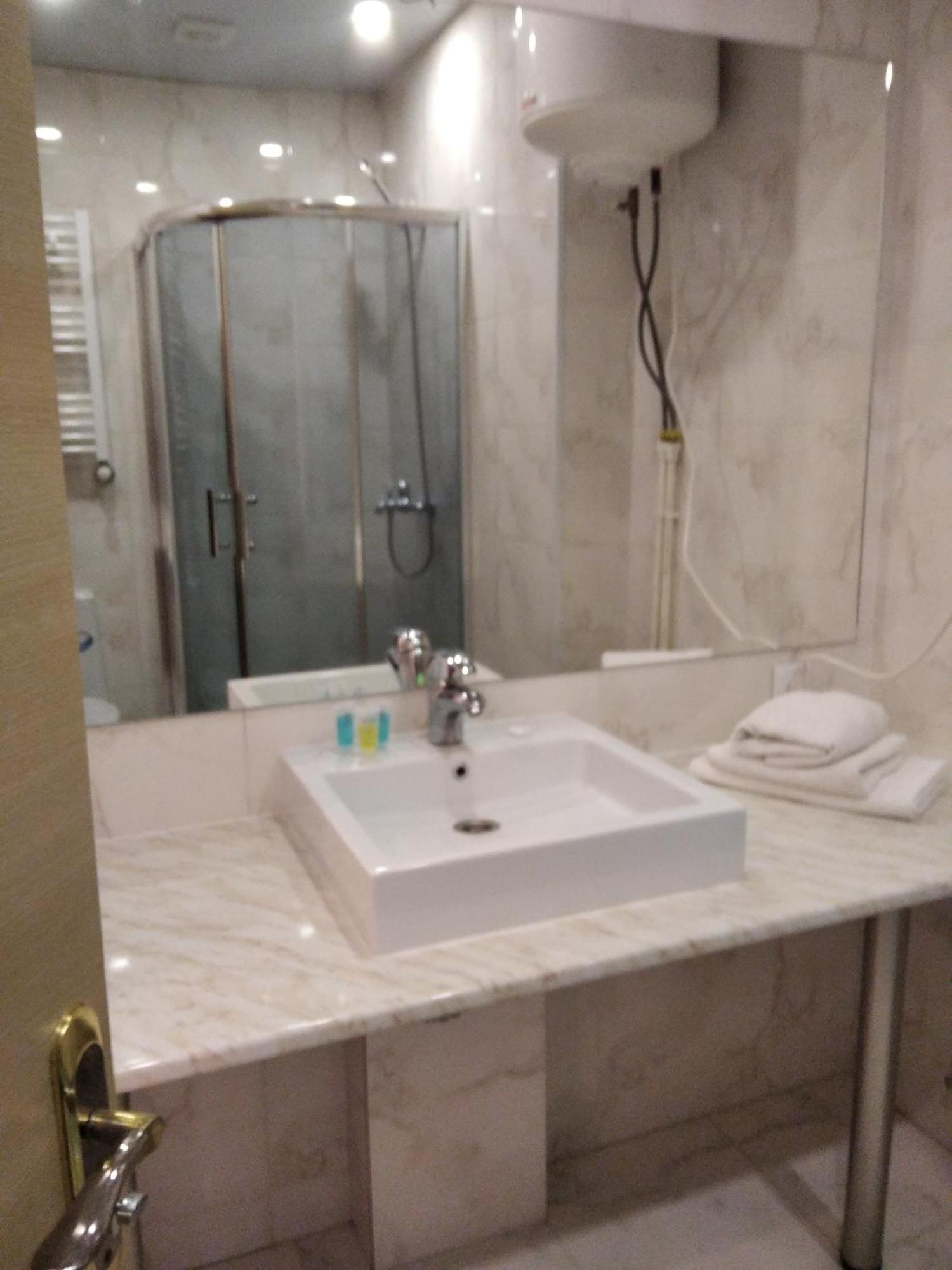 Aia Kazbegi Otel Dış mekan fotoğraf